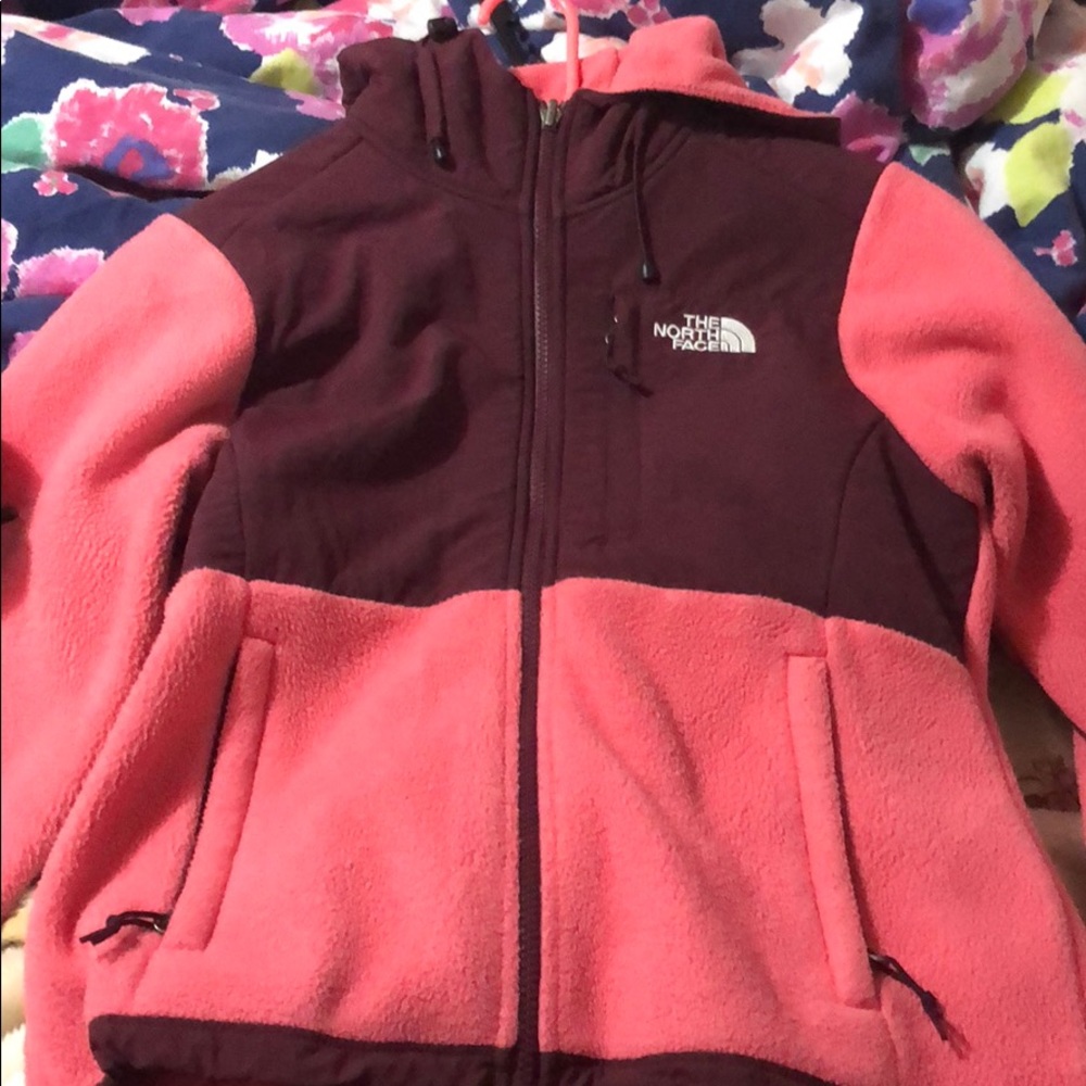 Hooded north face jacket
